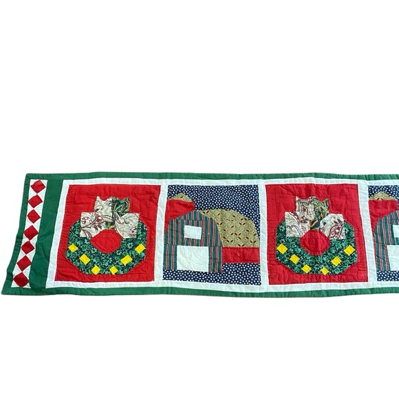 Christmas Patchwork Quilted Table Runner Dresser Scarf Holiday Handmade Festive - Picture 3 of 10